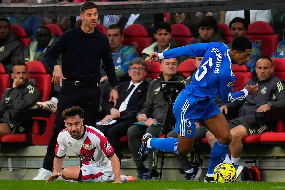 Xabi Alonso's first crisis: paralysis on the pitch and measured doubts at the club |LaLiga EA Sports...