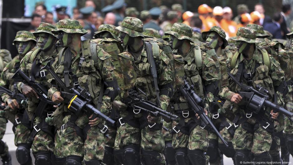 Maduro anuncia 4.5 millones de militantes antes de amenazas - - 19/08/2025